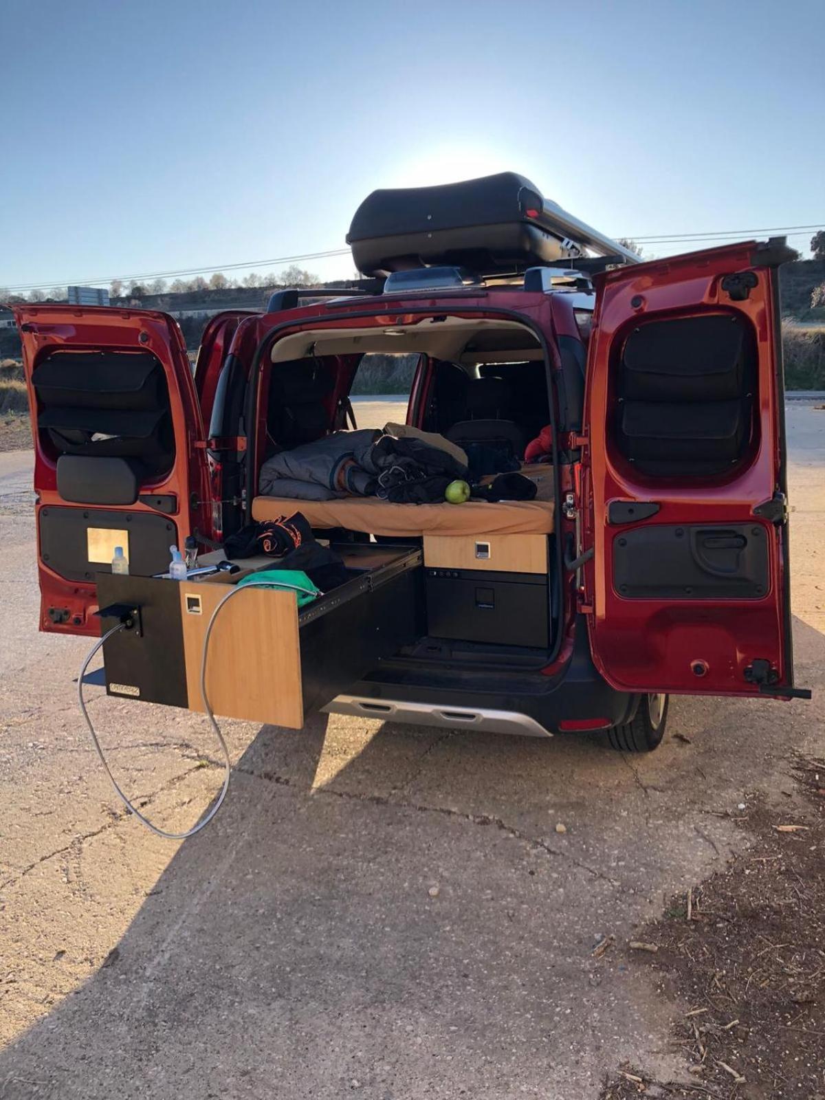 Dacia Dokker Camperiz Hotel Palma de Mallorca Ngoại thất bức ảnh