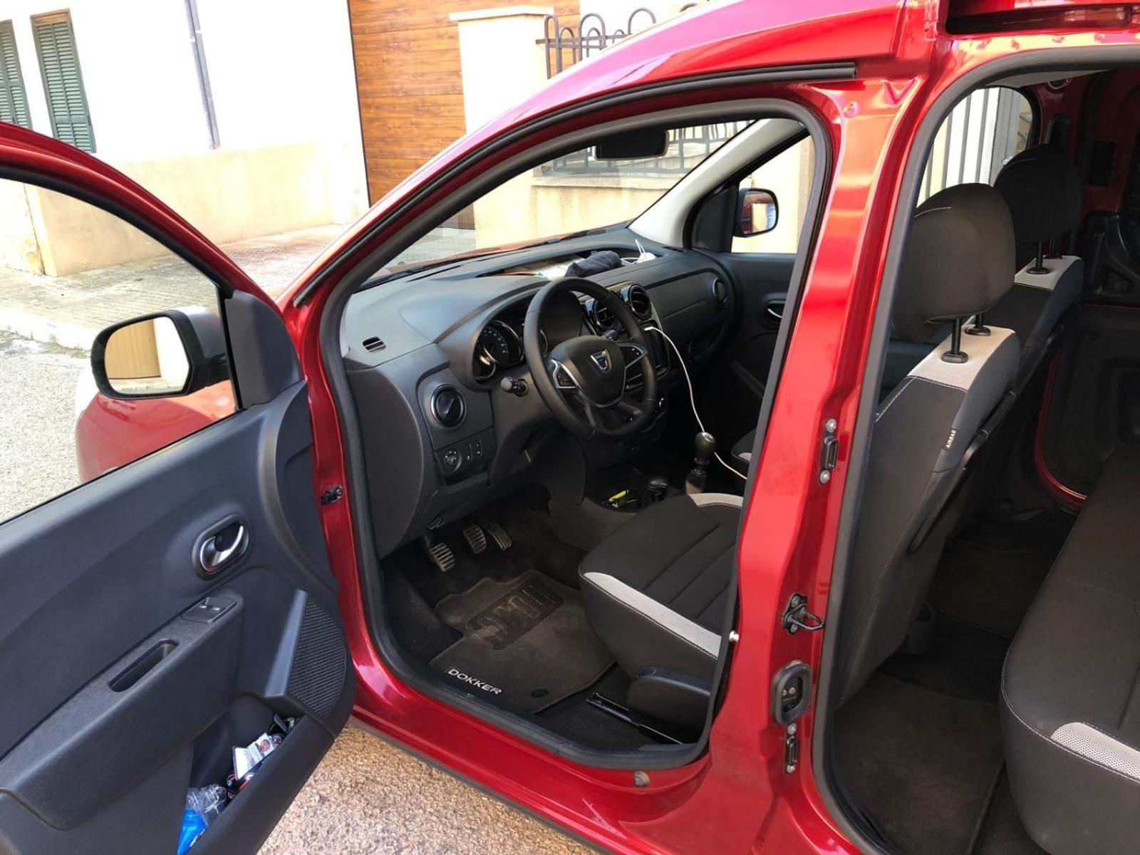 Dacia Dokker Camperiz Hotel Palma de Mallorca Ngoại thất bức ảnh