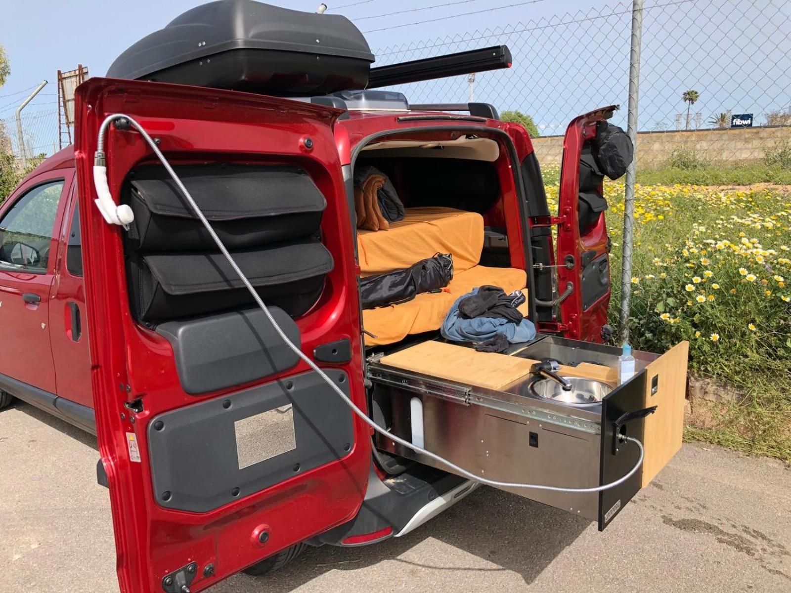 Dacia Dokker Camperiz Hotel Palma de Mallorca Ngoại thất bức ảnh